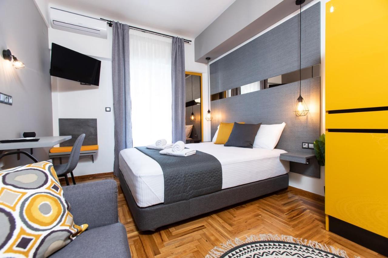 סלוניקי Downtown Luxury Boutique Suites : The Yellow Suite מראה חיצוני תמונה