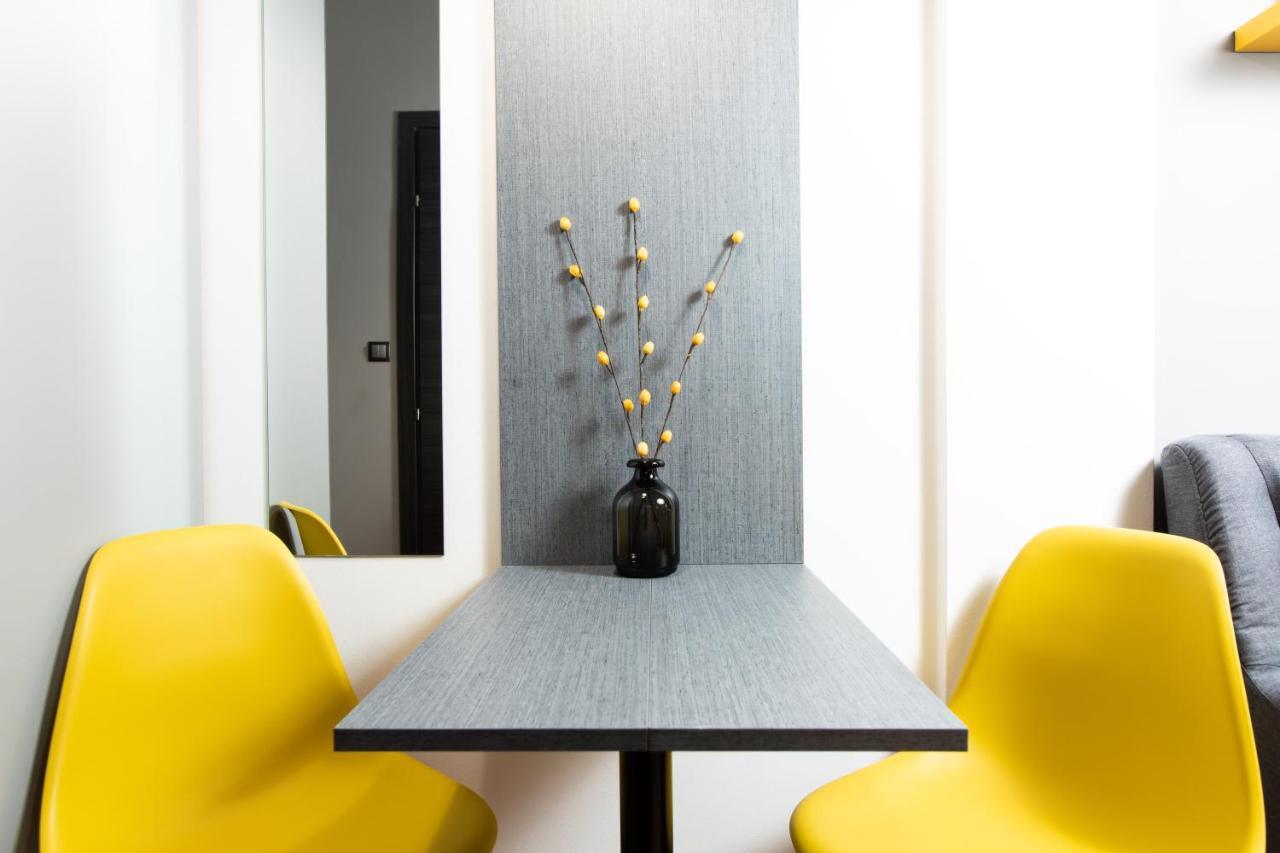 סלוניקי Downtown Luxury Boutique Suites : The Yellow Suite מראה חיצוני תמונה