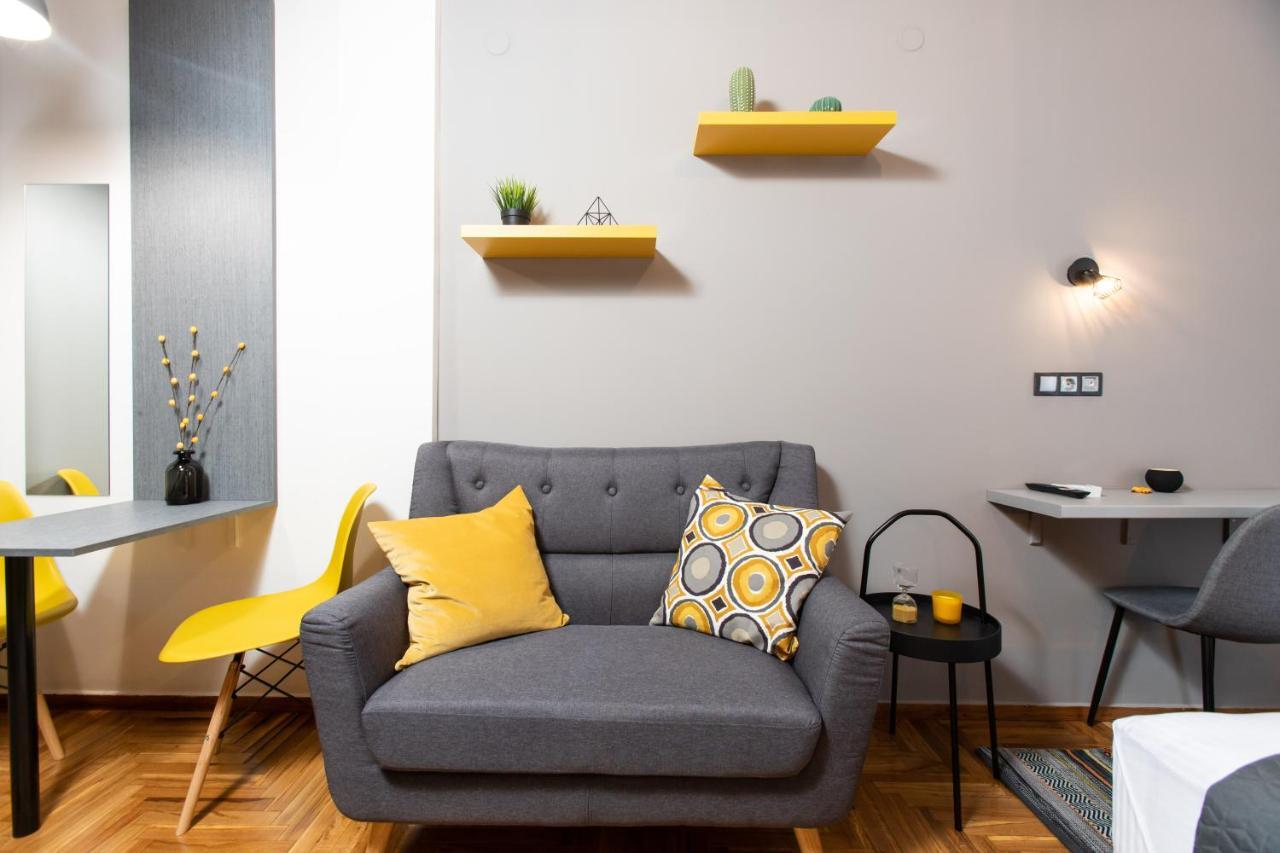 סלוניקי Downtown Luxury Boutique Suites : The Yellow Suite מראה חיצוני תמונה